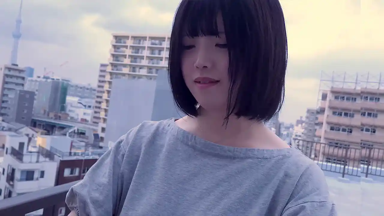 [Private shoot + Outdoors] Fluffy Menhera, School Rooftop Fellatio Support 30,000 Yen