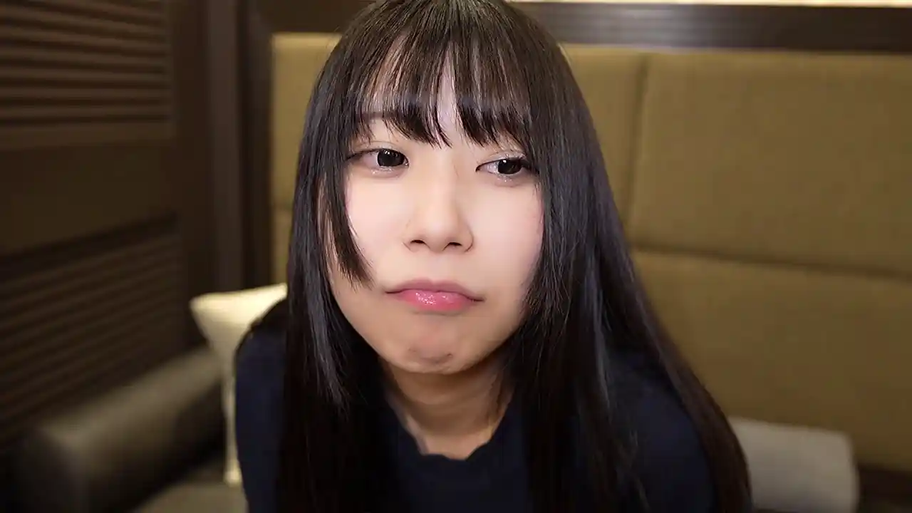 Current style gravure idol, Onara. In the past, she was on the cover of a weekly magazine.